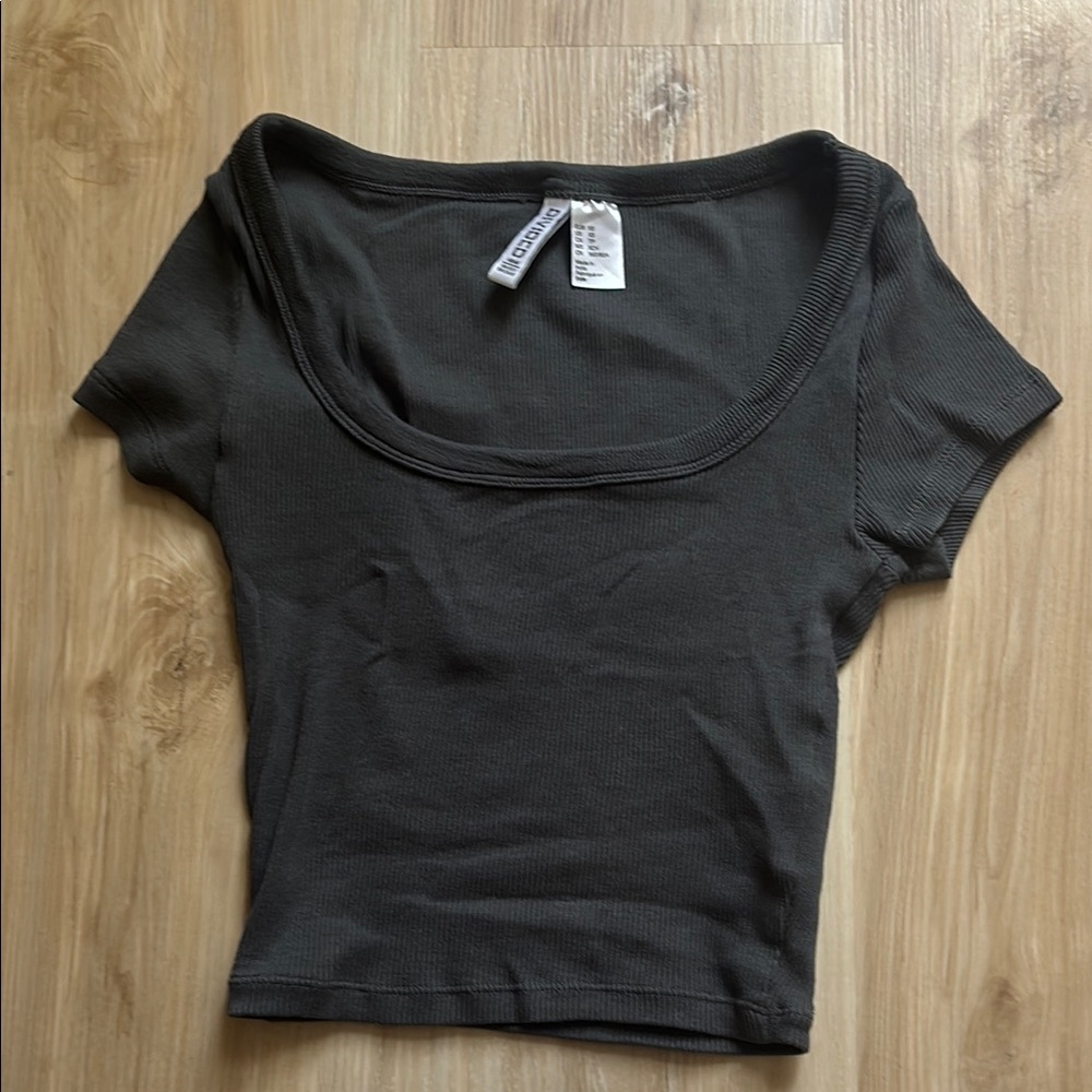 Women’s Black Top